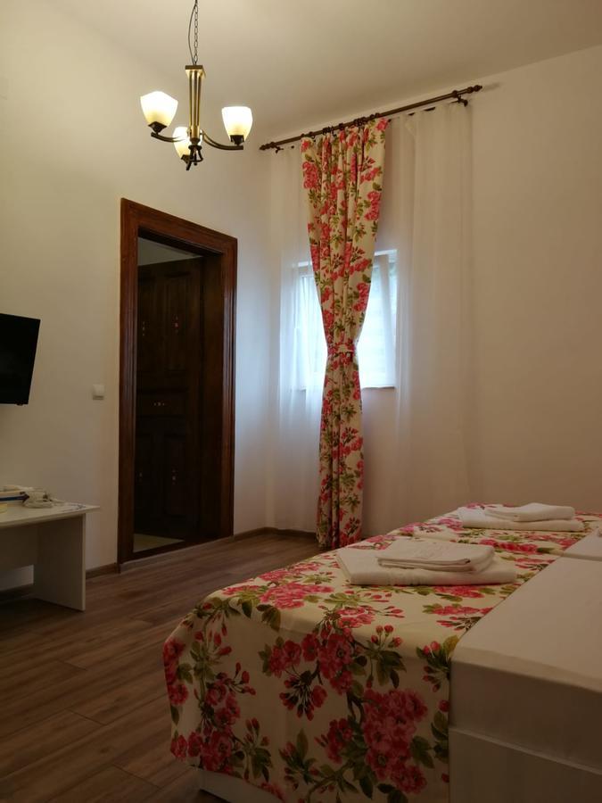 Pensiunea Geostar 2 Curtea de Argeş Exterior foto